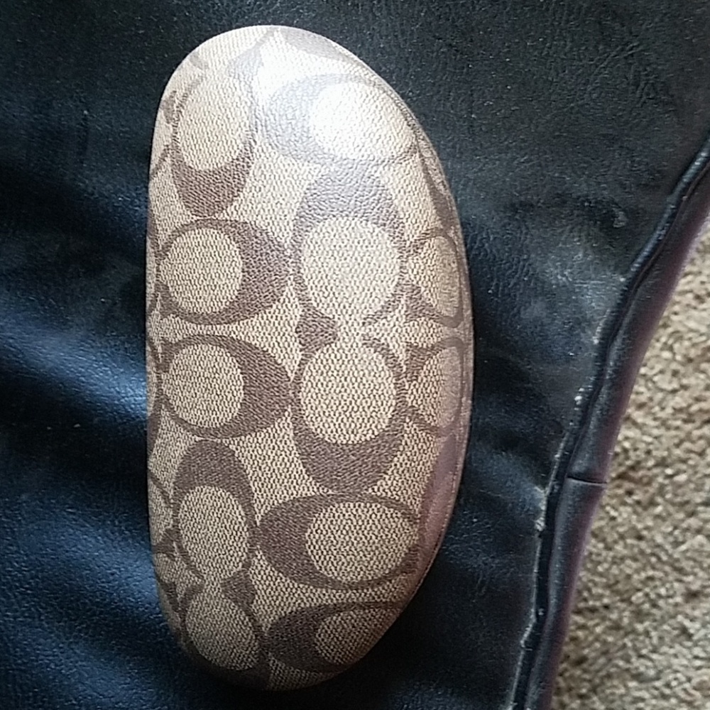 Eye glass case